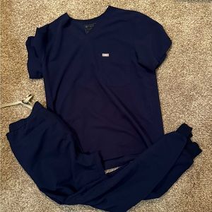 Men’s Figs Scrub set